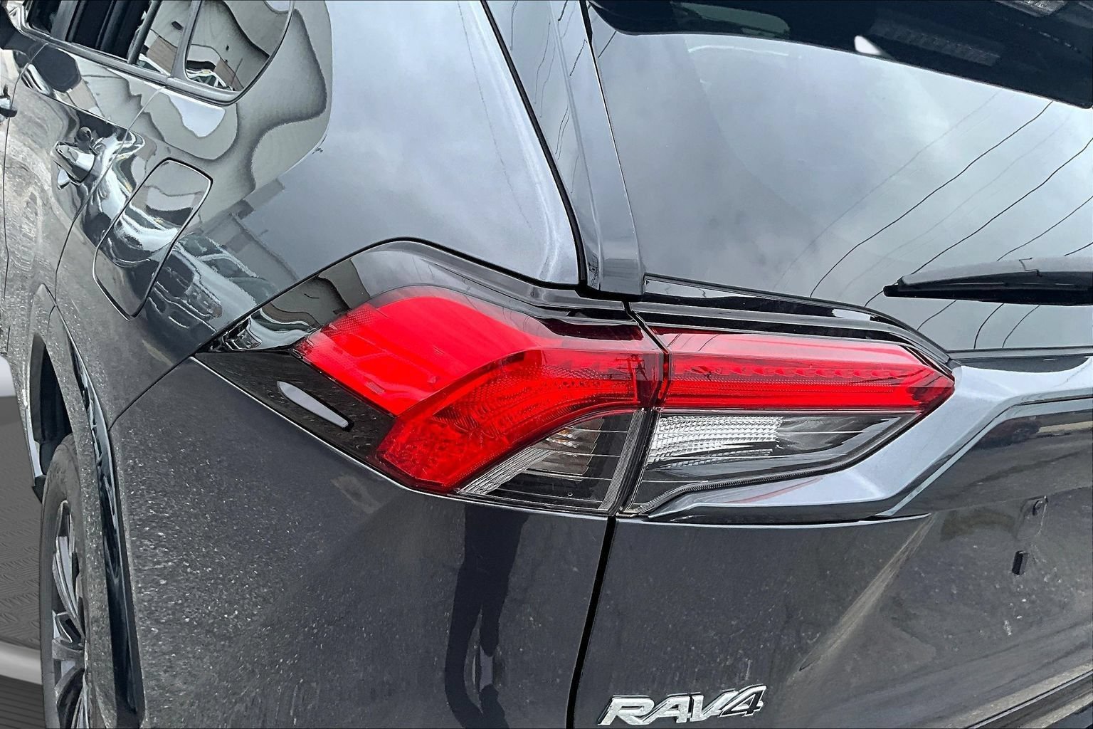 Used 2023 Toyota RAV4 SE AWD/4WD image 22