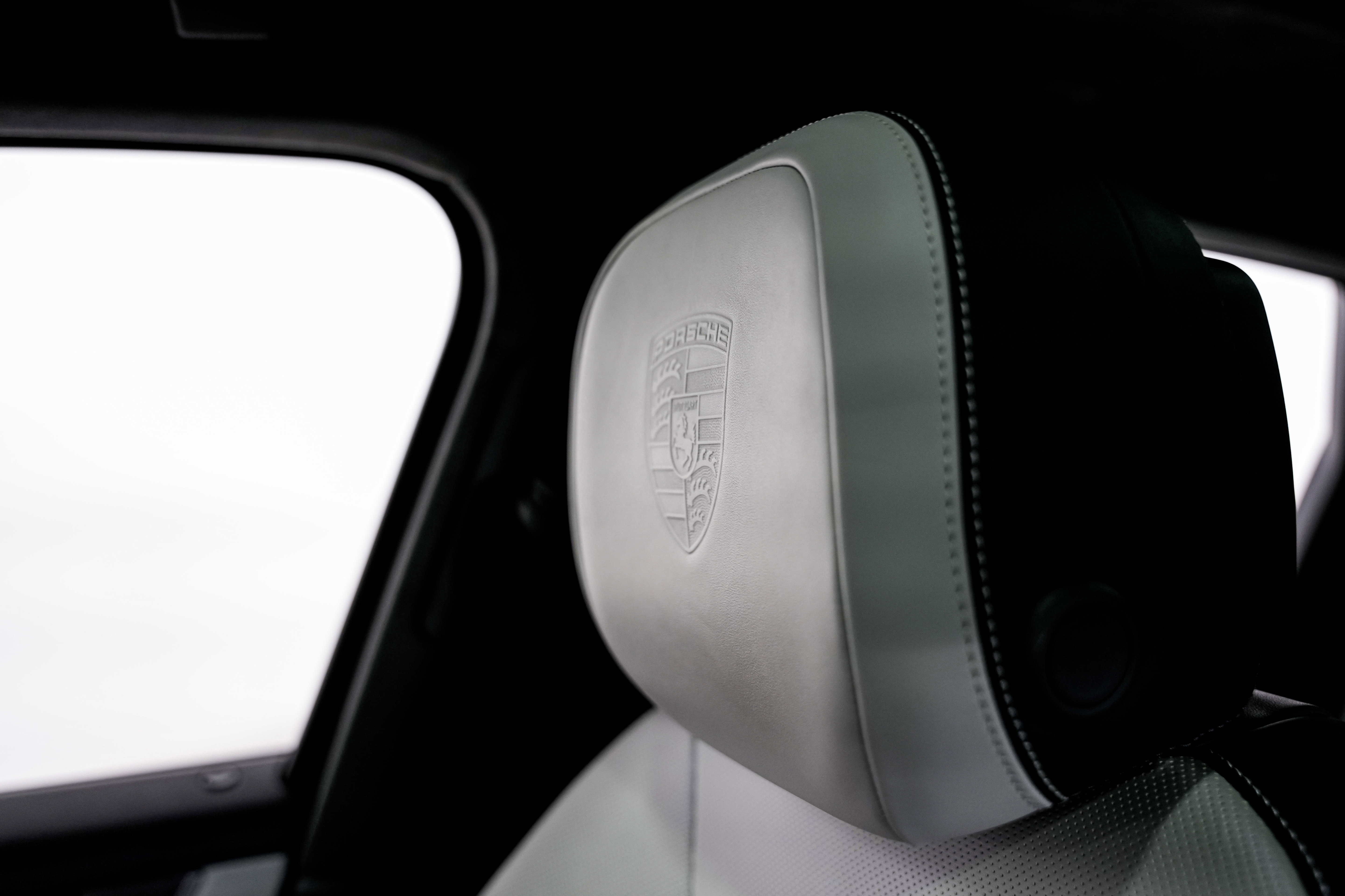 Used 2024 Porsche Cayenne S image 19