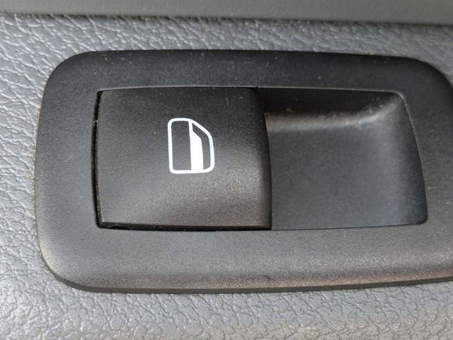 Used 2024 RAM 1500 Classic SLT image 31