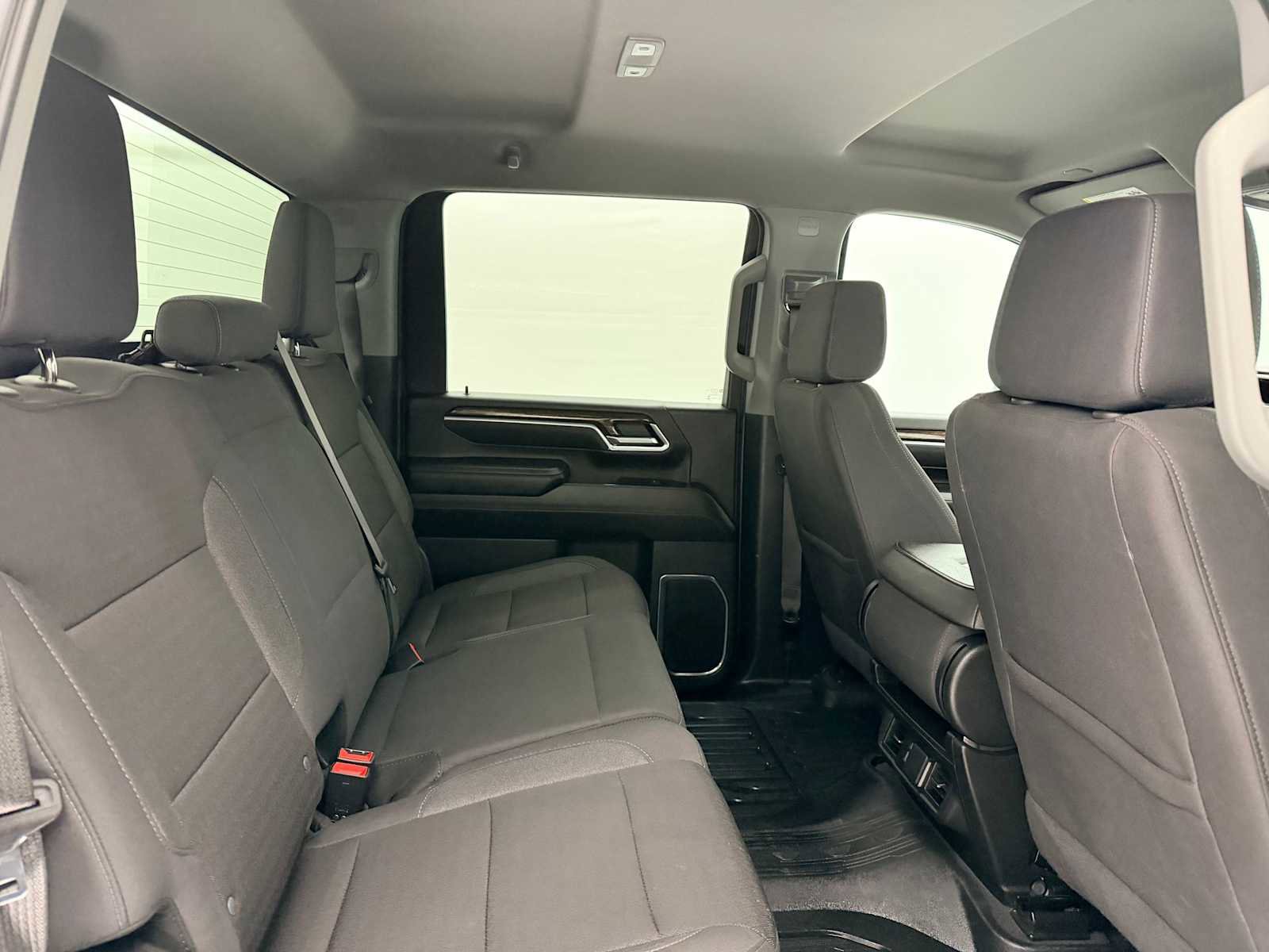 Used 2025 GMC Sierra 3500 SLE w/ SLE Value Package image 22