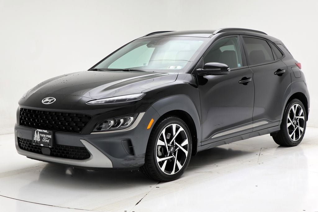 Used 2023 Hyundai Kona Limited AWD/4WD image 2