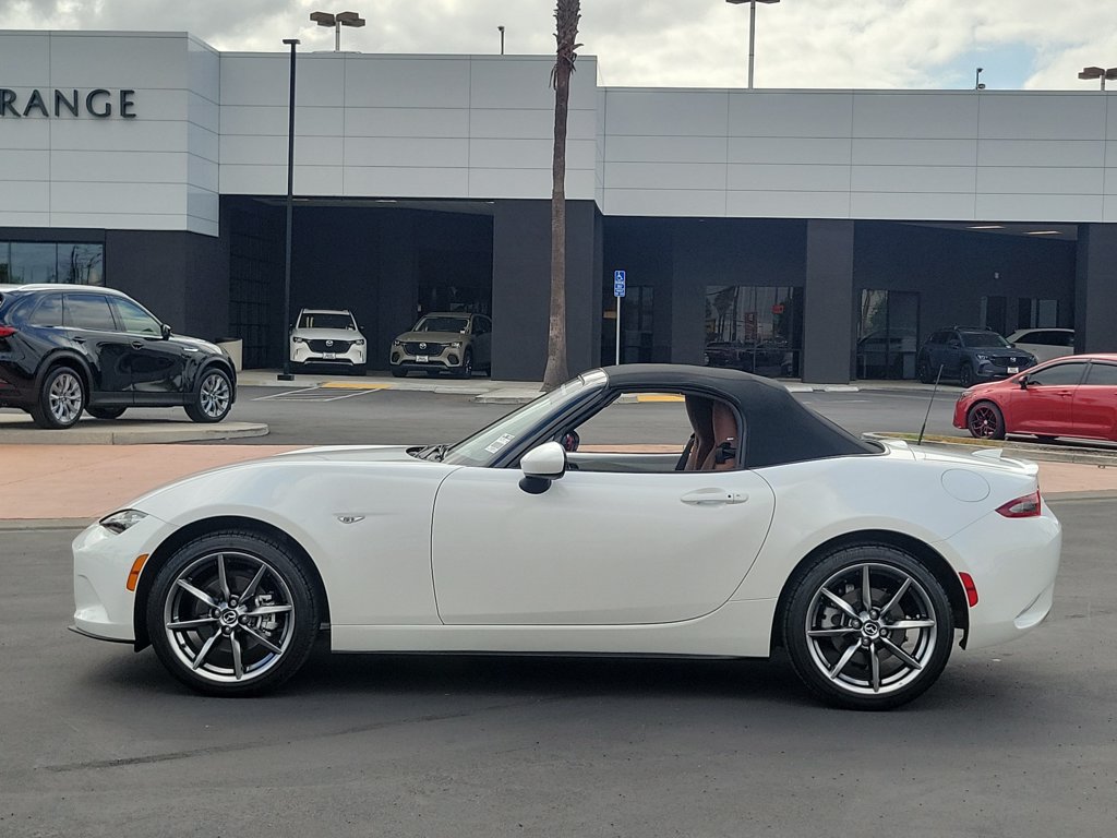Certified 2023 MAZDA MX-5 Miata Grand Touring RWD image 28
