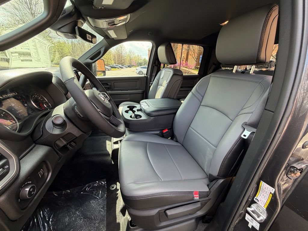 New 2026 RAM 3500 Tradesman AWD/4WD image 16