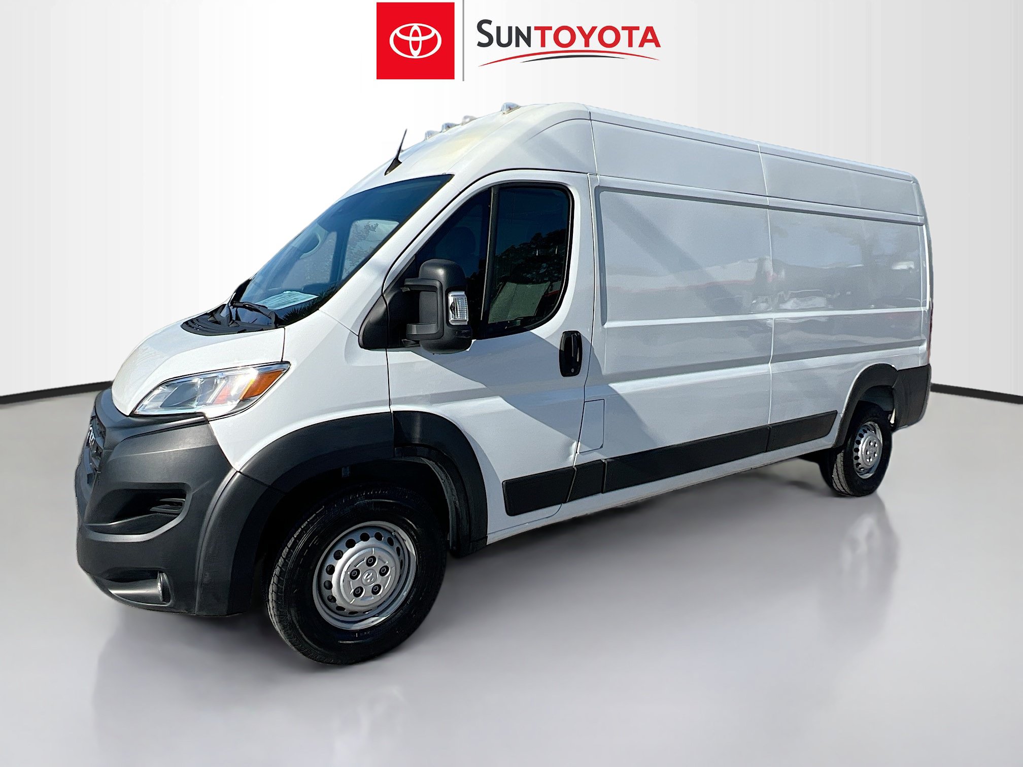 Used 2025 RAM ProMaster 2500 w/ Convenience Group FWD image 9