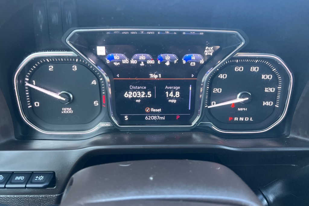 Used 2020 GMC Sierra 3500 Denali w/ Denali Ultimate Package image 21