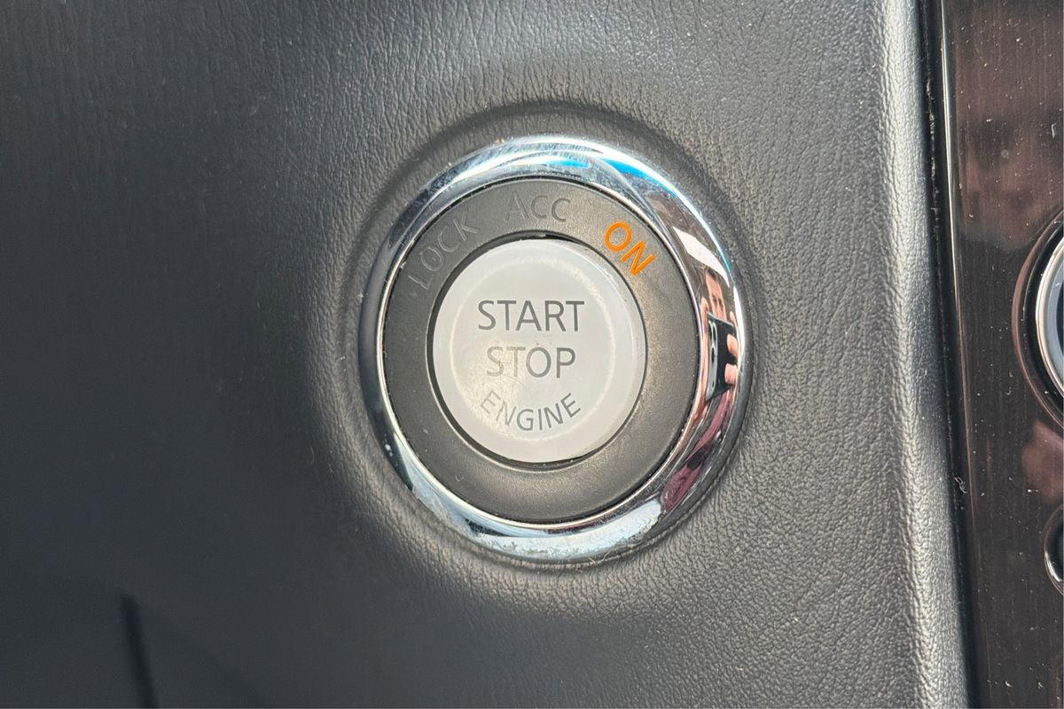 Used 2017 INFINITI QX50 AWD image 32