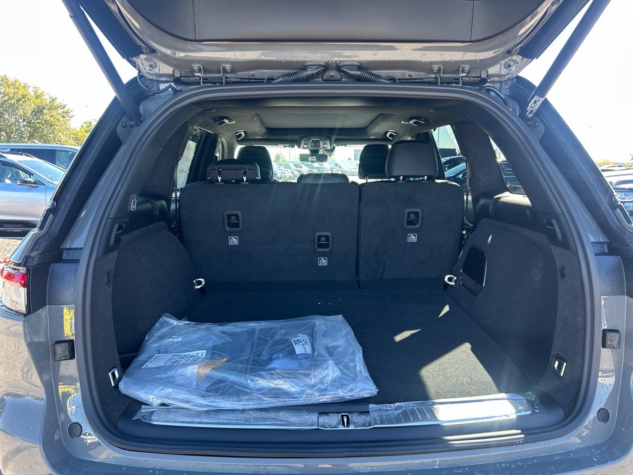 New 2027 Jeep Grand Cherokee Summit AWD/4WD image 12