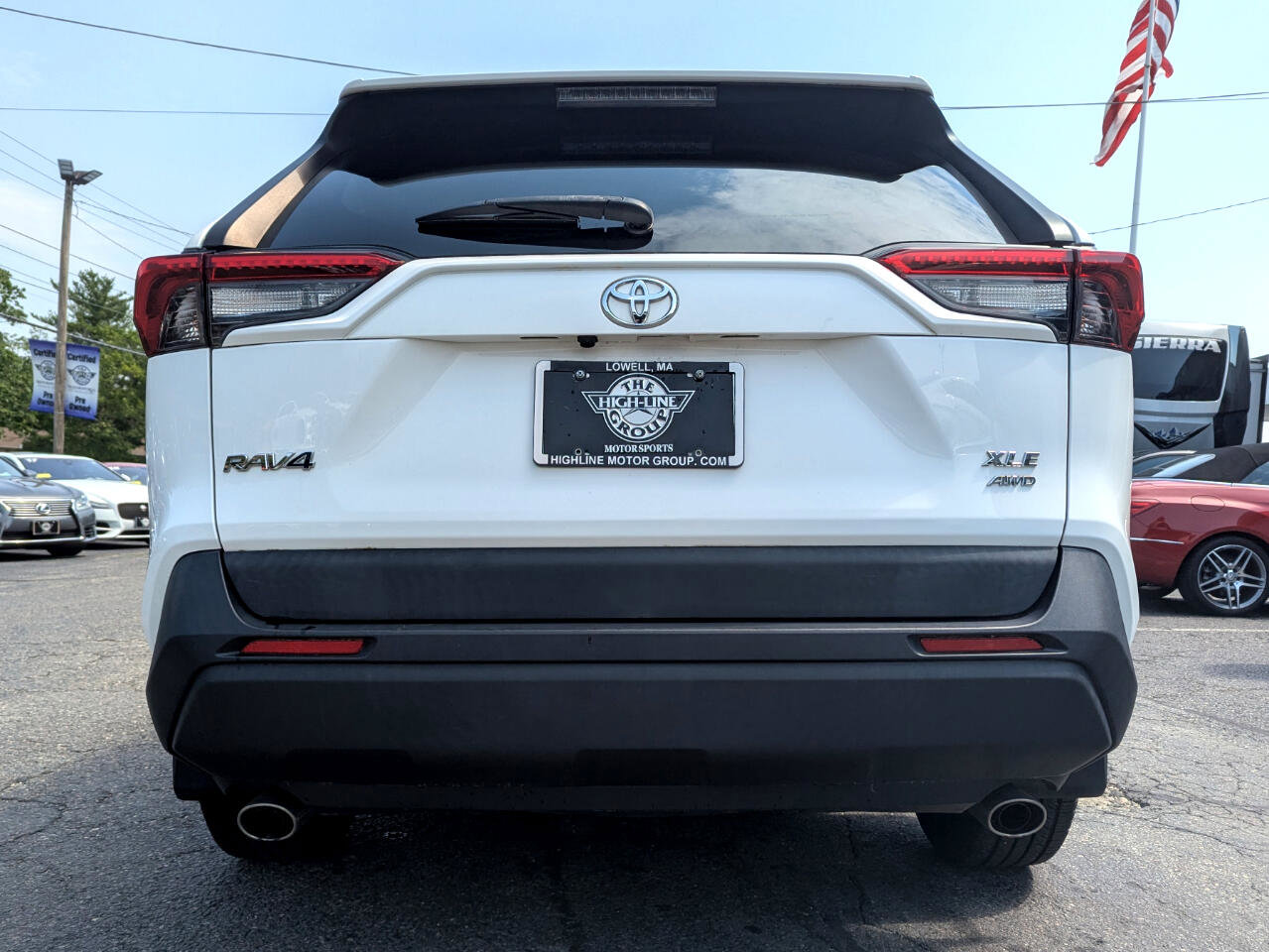 Used 2019 Toyota RAV4 XLE w/ Convenience Package image 9