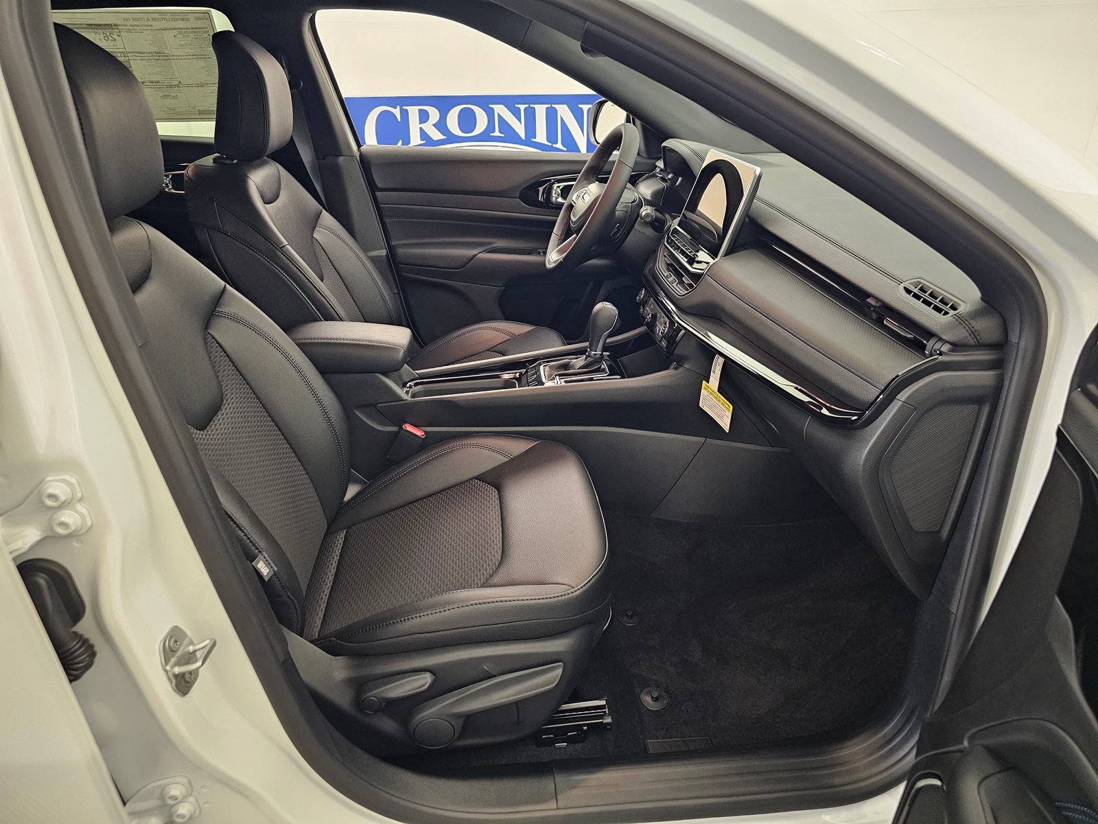 New 2026 Jeep Compass Latitude AWD/4WD image 30