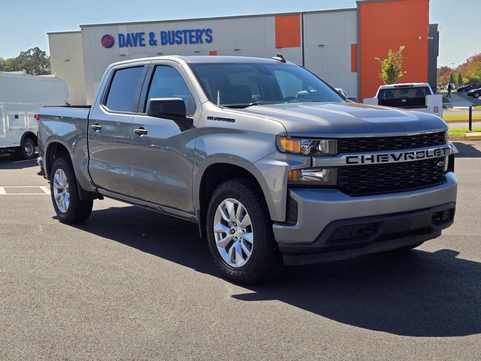 Used 2021 Chevrolet Silverado 1500 Custom w/ LPO, Dark Essentials Package RWD image 4