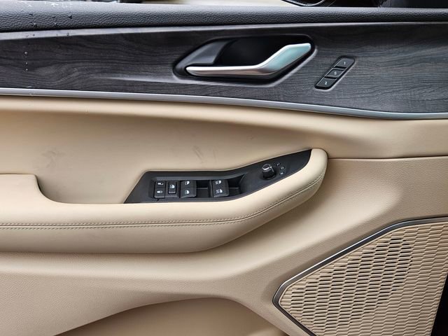 New 2025 Jeep Grand Cherokee Limited w/ Luxury Tech Group II RWD image 31