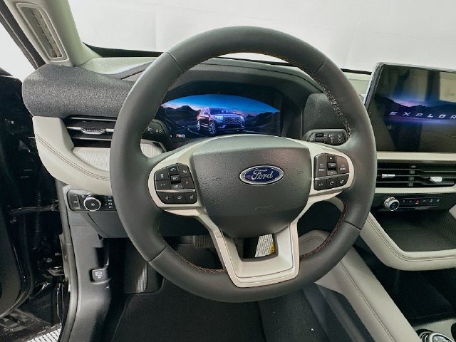 New 2026 Ford Explorer Active w/ Active Comfort Package AWD/4WD image 15