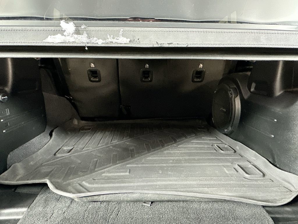 Used 2023 Jeep Wrangler Unlimited Rubicon w/ LED Lighting Group image 34