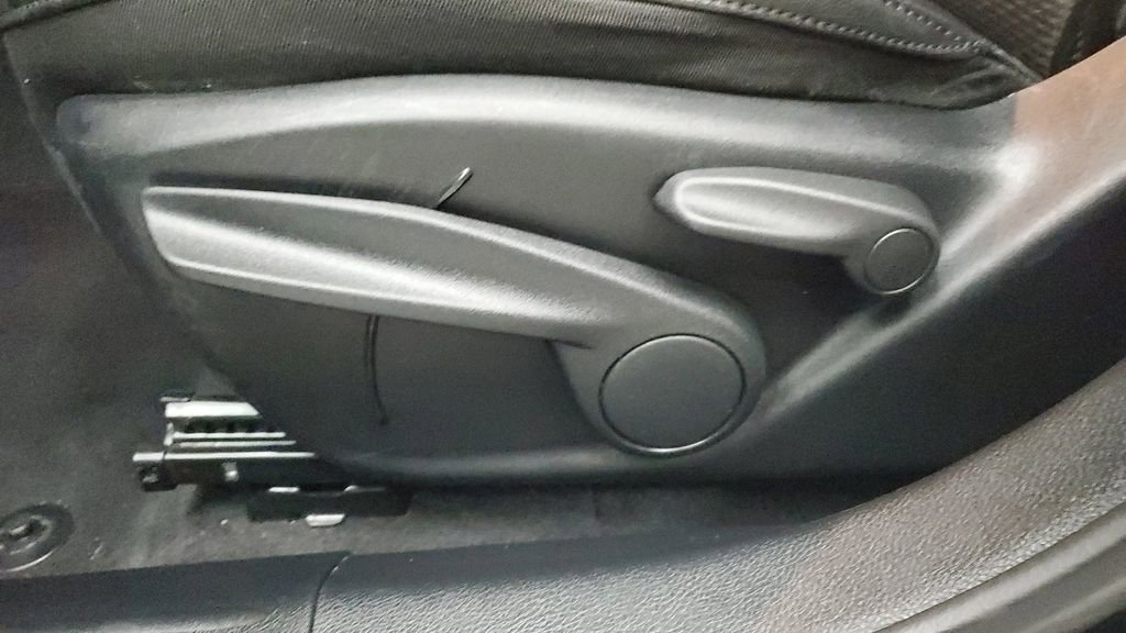 Used 2023 Jeep Compass Altitude image 21