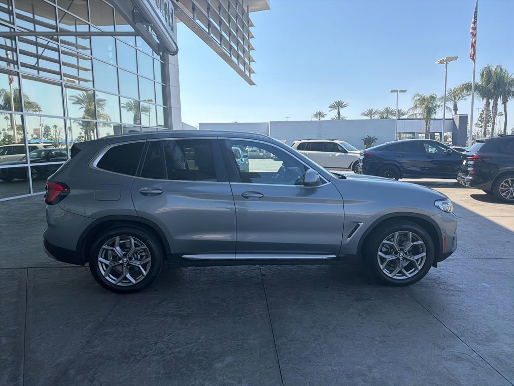 Used 2023 BMW X3 sDrive30i w/ Premium Package w/ZPA image 3