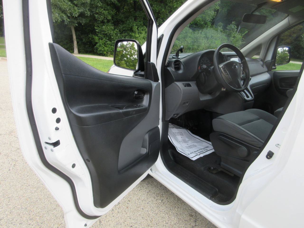 Used 2018 Nissan NV200 S w/ Cruise Control Package FWD image 29