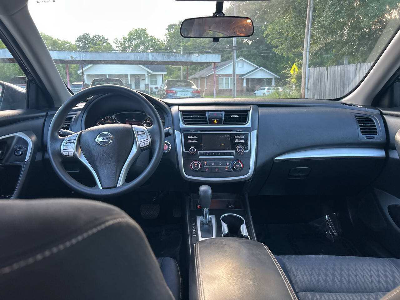 Used 2018 Nissan Altima 2.5 S FWD image 15