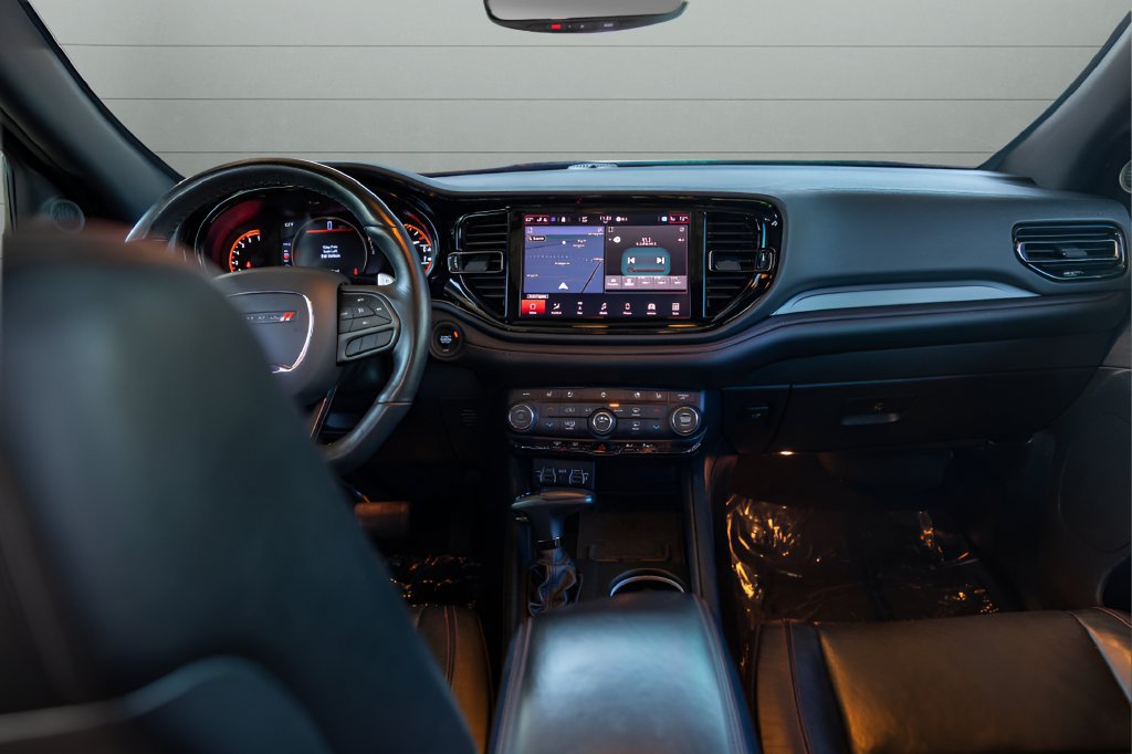 Used 2022 Dodge Durango R/T w/ Blacktop Package AWD/4WD image 24