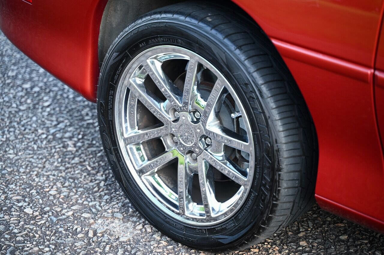 Used 2001 Chevrolet Camaro Z28 w/ Preferred Equipment Group 2 RWD image 32