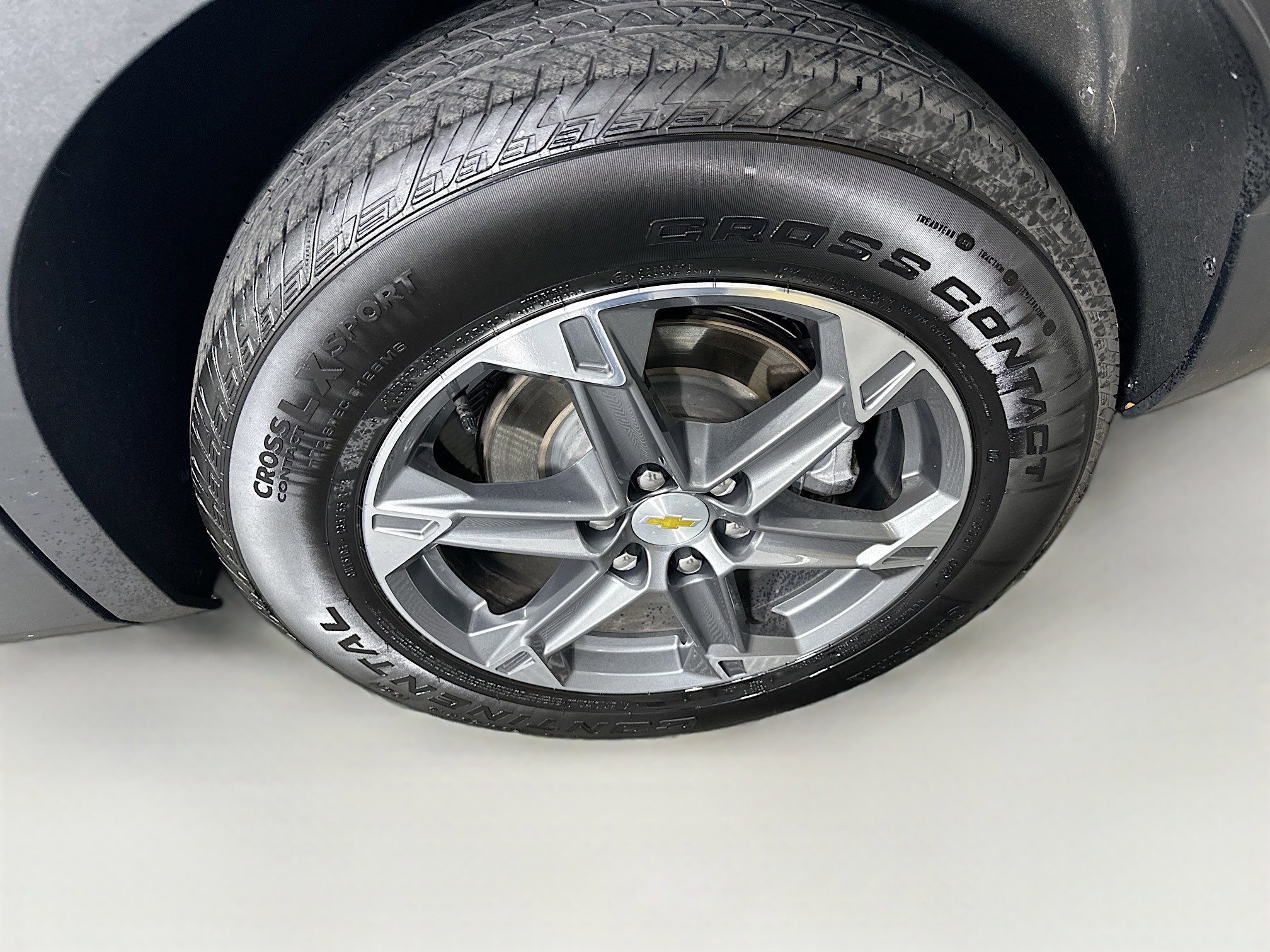 Used 2025 Chevrolet Blazer LT FWD image 11
