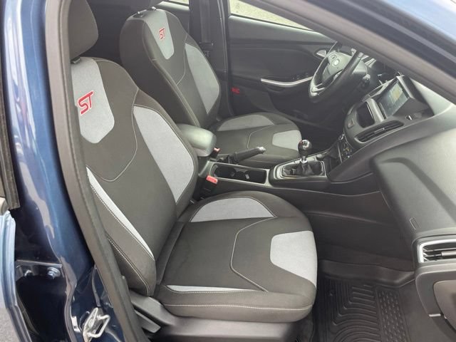 Used 2018 Ford Focus ST FWD image 42