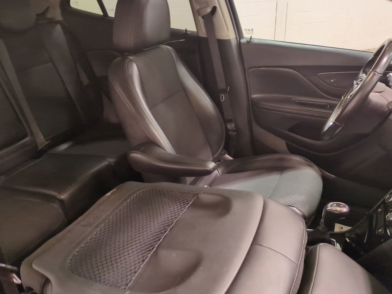 Used 2019 Buick Encore Sport Touring w/ Safety Package image 10