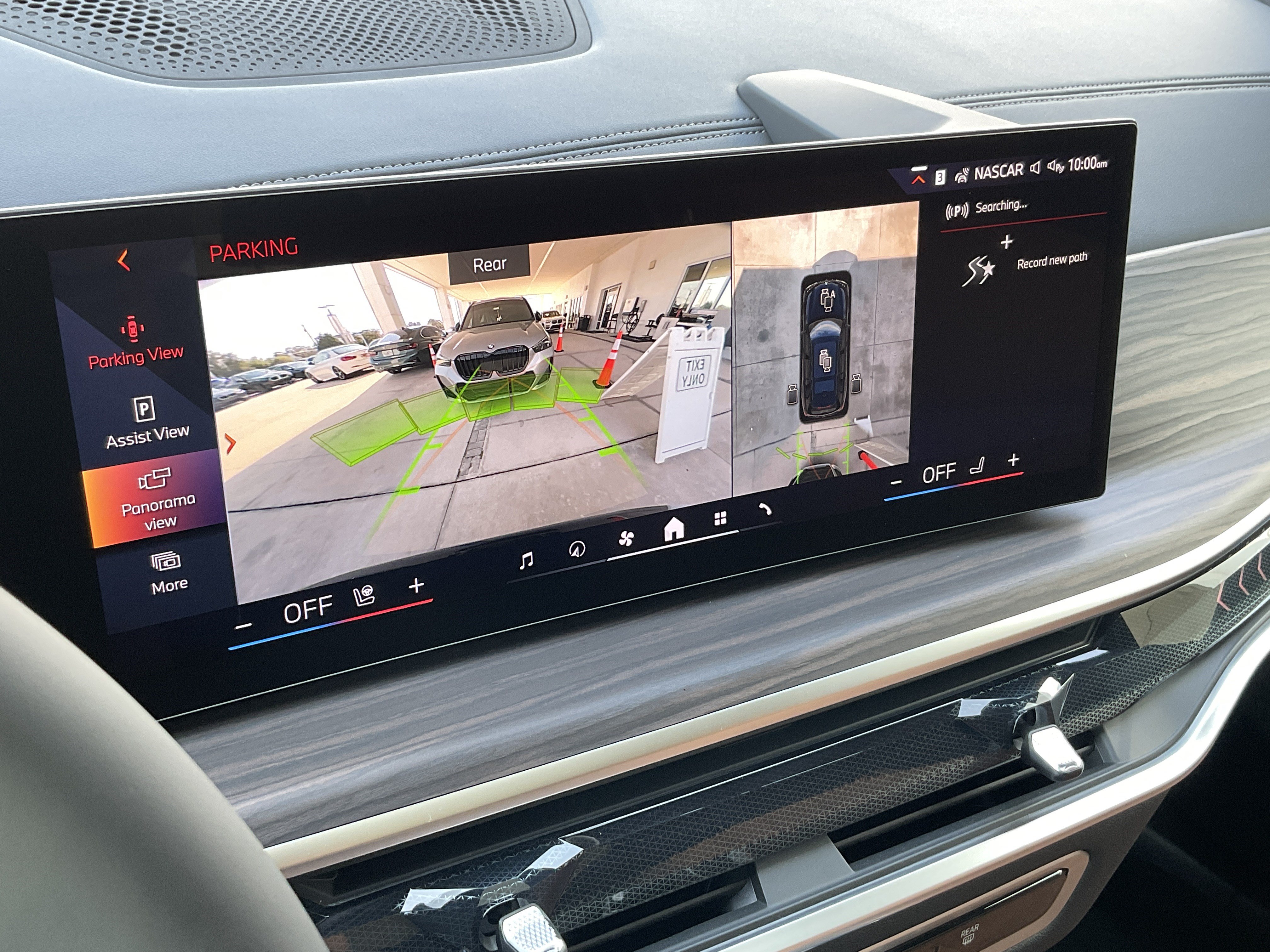 New 2027 BMW X7 xDrive40i w/ Executive Package AWD/4WD image 16