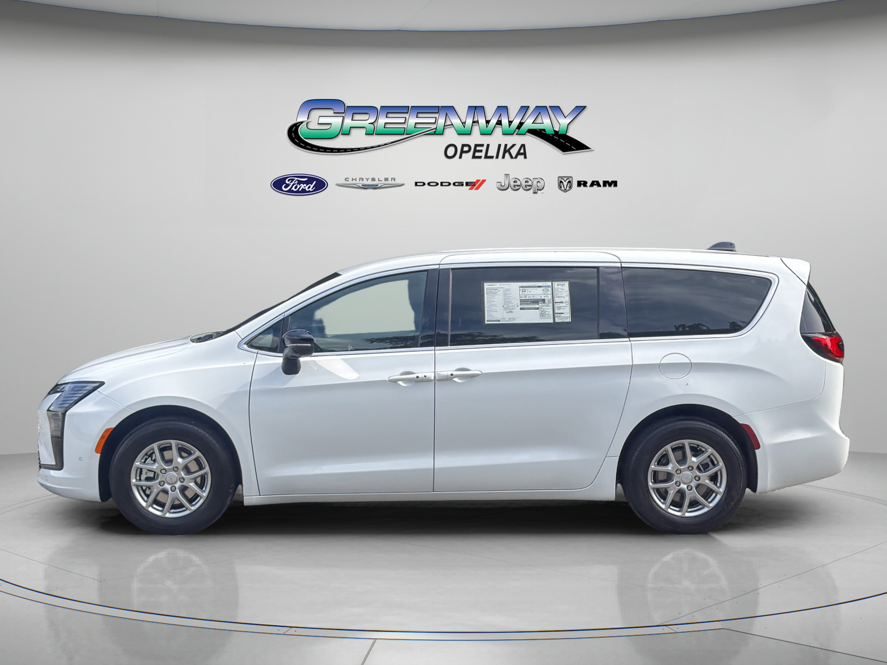 New 2027 Chrysler Pacifica Select FWD image 4
