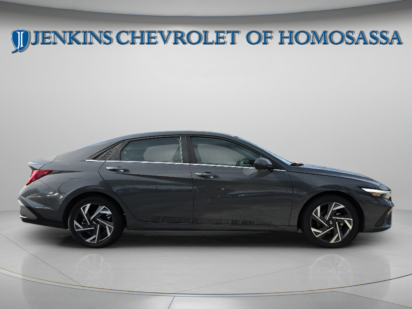 Used 2025 Hyundai Elantra SEL FWD image 3