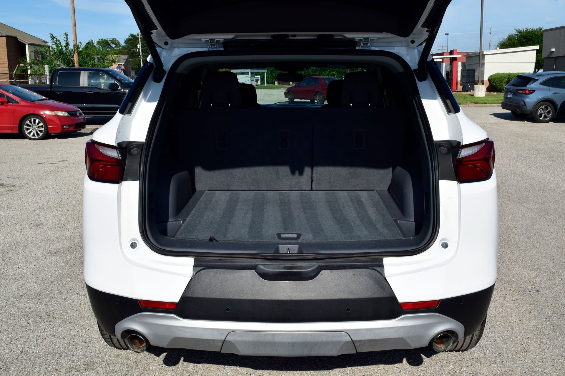 Used 2019 Chevrolet Blazer LT FWD image 21