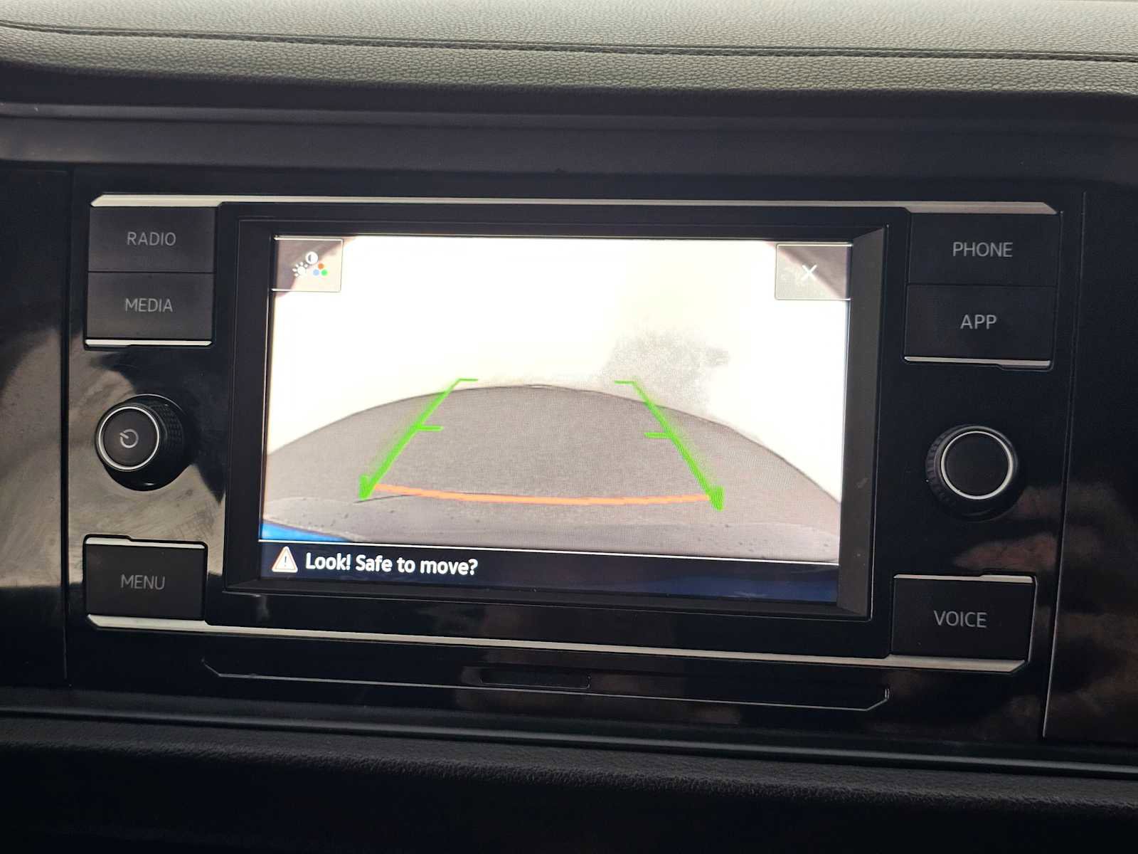 Used 2022 Volkswagen Jetta SE image 26