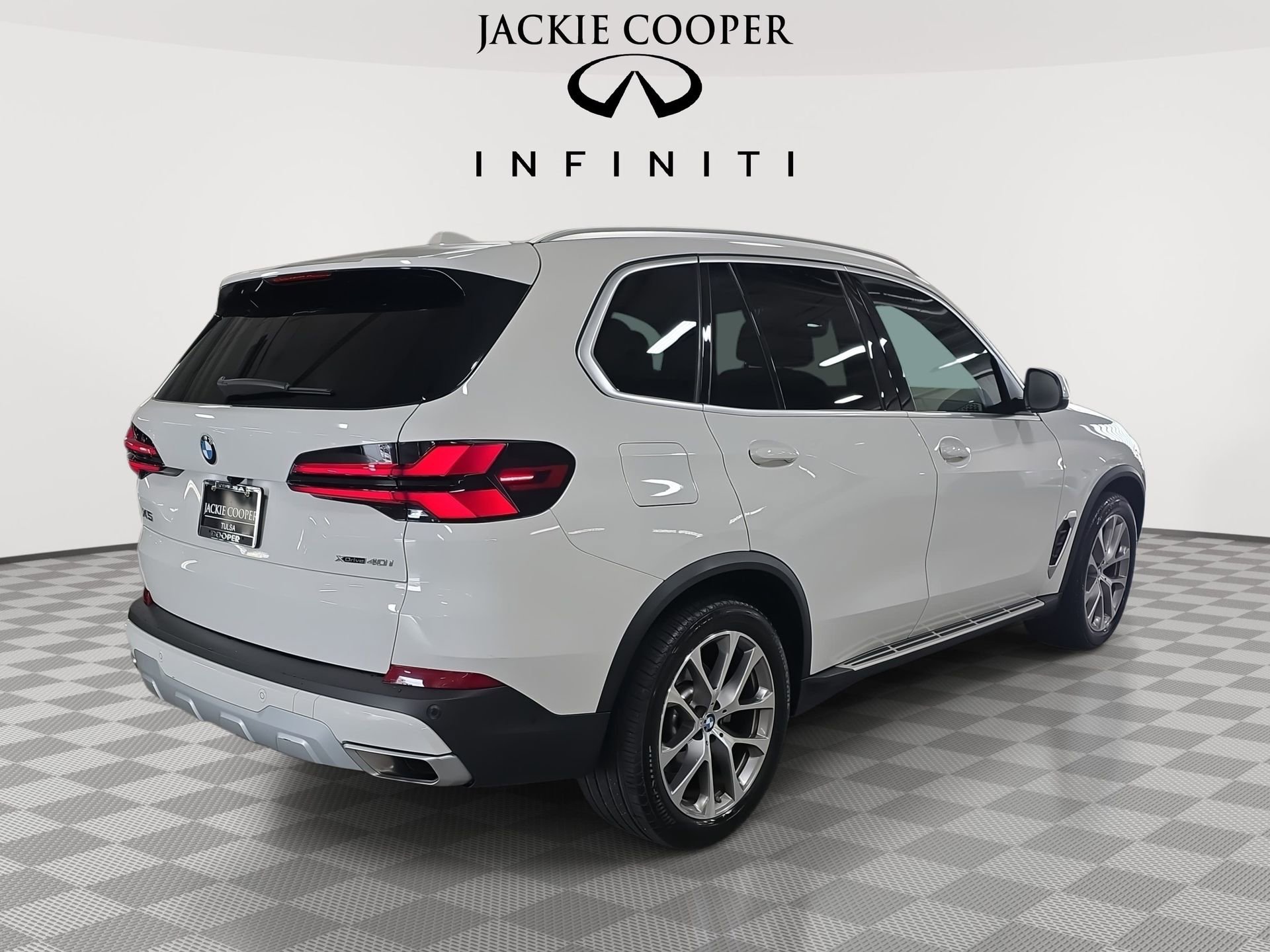 Used 2025 BMW X5 xDrive40i image 5