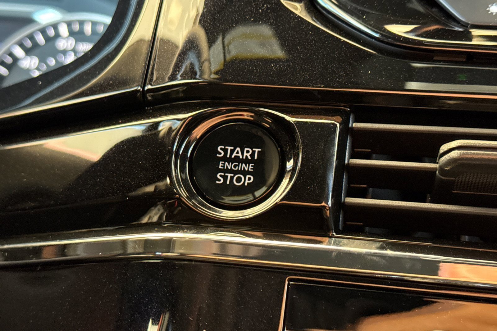 New 2025 Nissan Pathfinder Rock Creek image 27