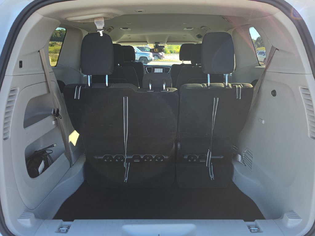 Used 2024 Chrysler Voyager LX FWD image 27
