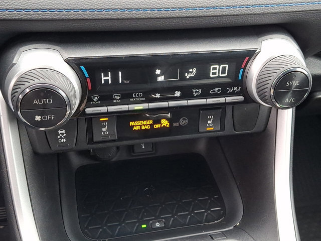 Used 2021 Toyota RAV4 XSE image 18