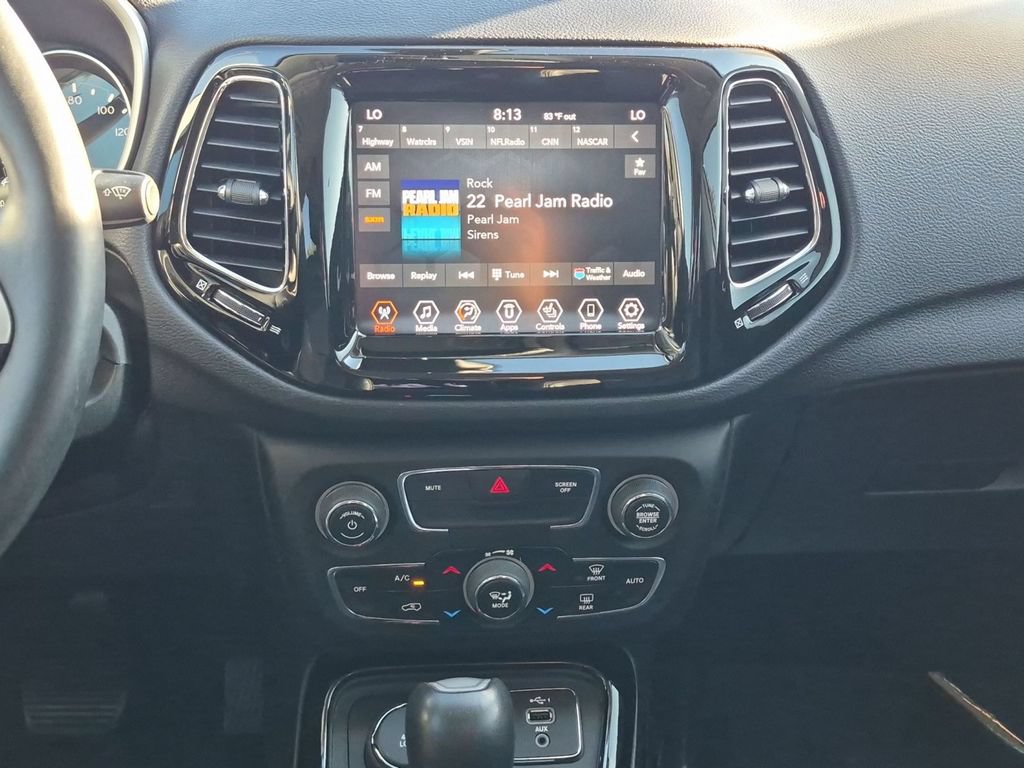 Used 2019 Jeep Compass Limited AWD/4WD image 23