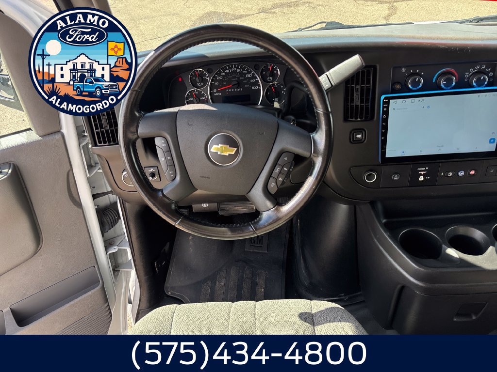 Used 2022 Chevrolet Express 3500 LT w/ LT Preferred Equipment Group RWD image 17