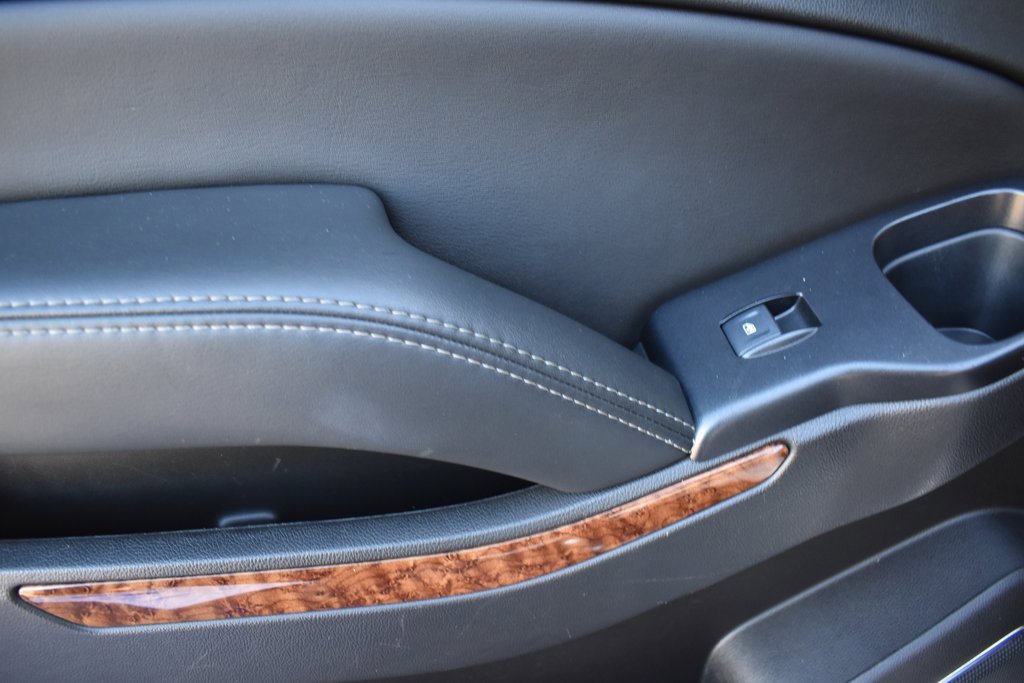 Used 2020 Chevrolet Suburban Premier w/ Premier Plus Edition image 12