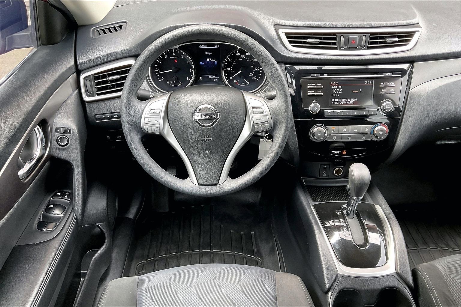 Used 2015 Nissan Rogue S image 8