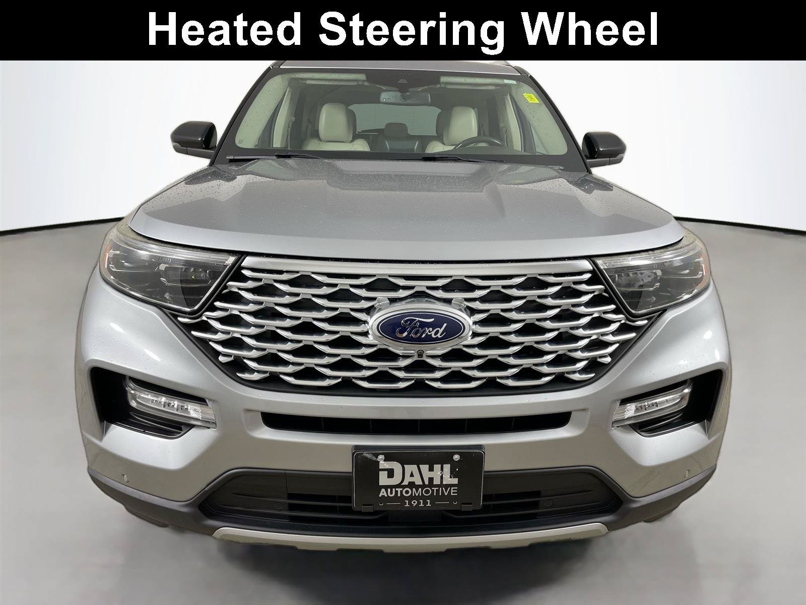 Used 2020 Ford Explorer Platinum w/ Premium Technology Package AWD/4WD image 3