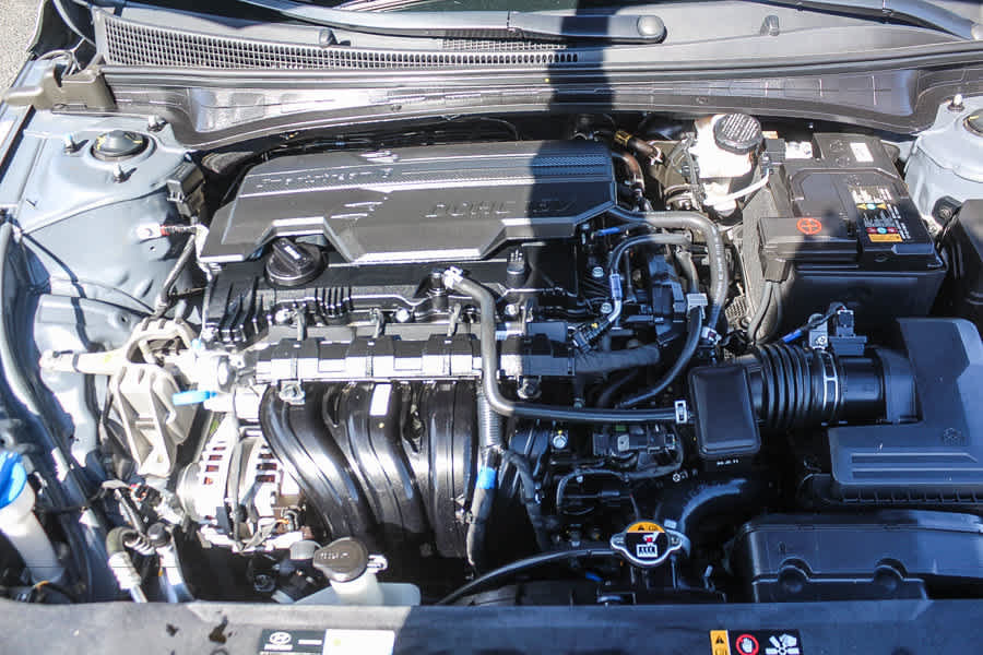 Certified 2025 Hyundai Elantra SEL FWD image 35