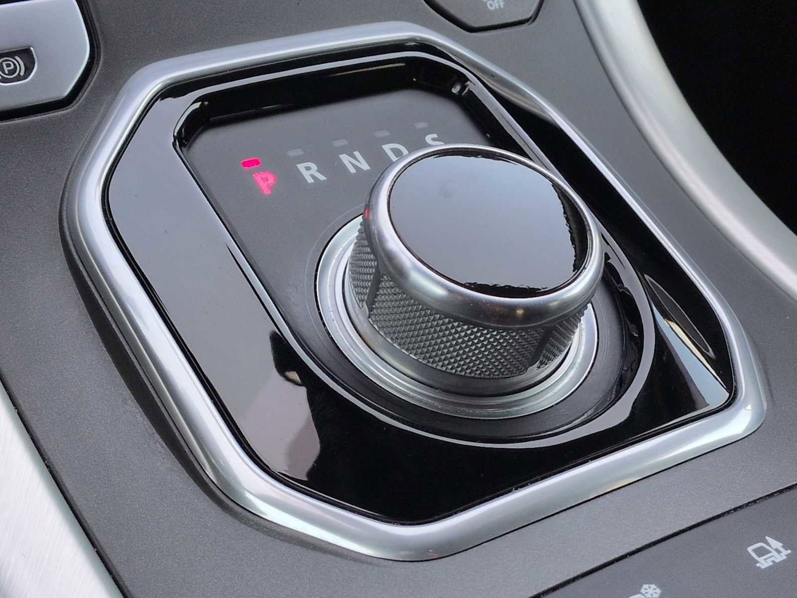 Used 2014 Land Rover Range Rover Evoque Pure Premium image 34