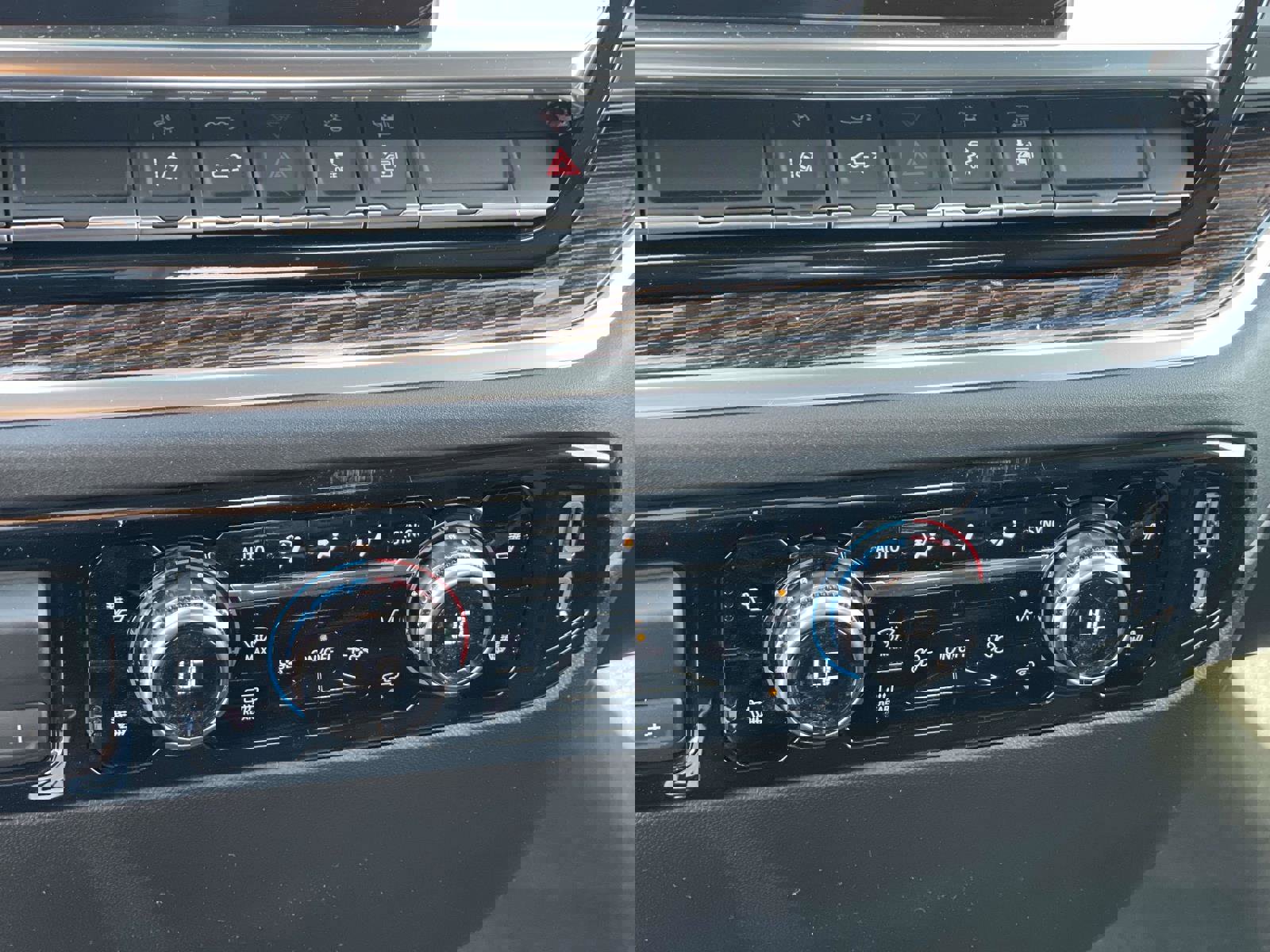 New 2026 GMC Sierra 2500 SLE w/ SLE Value Package; image 16