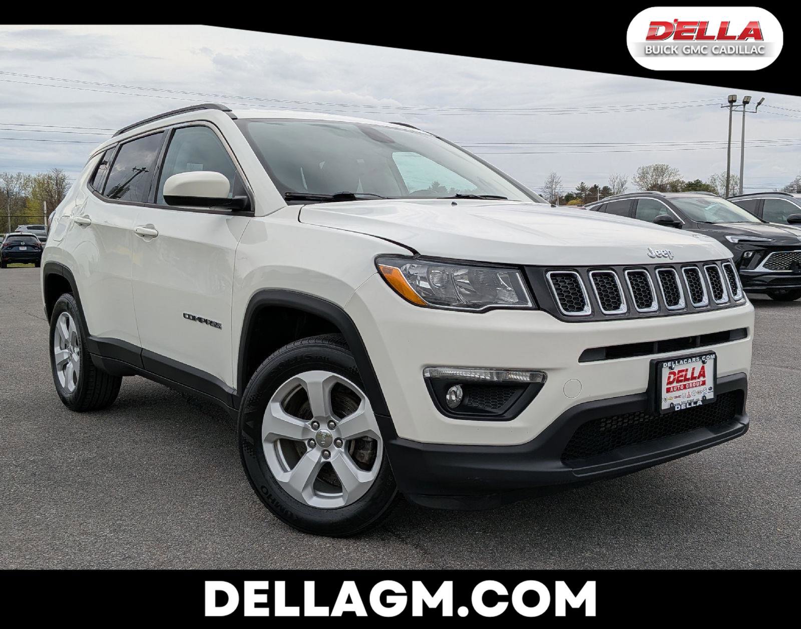 Used 2020 Jeep Compass Latitude w/ Cold Weather Group AWD/4WD image 1