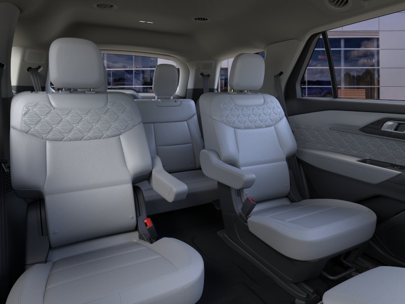 New 2026 Ford Explorer Platinum w/ LUX Leather Package AWD/4WD image 11