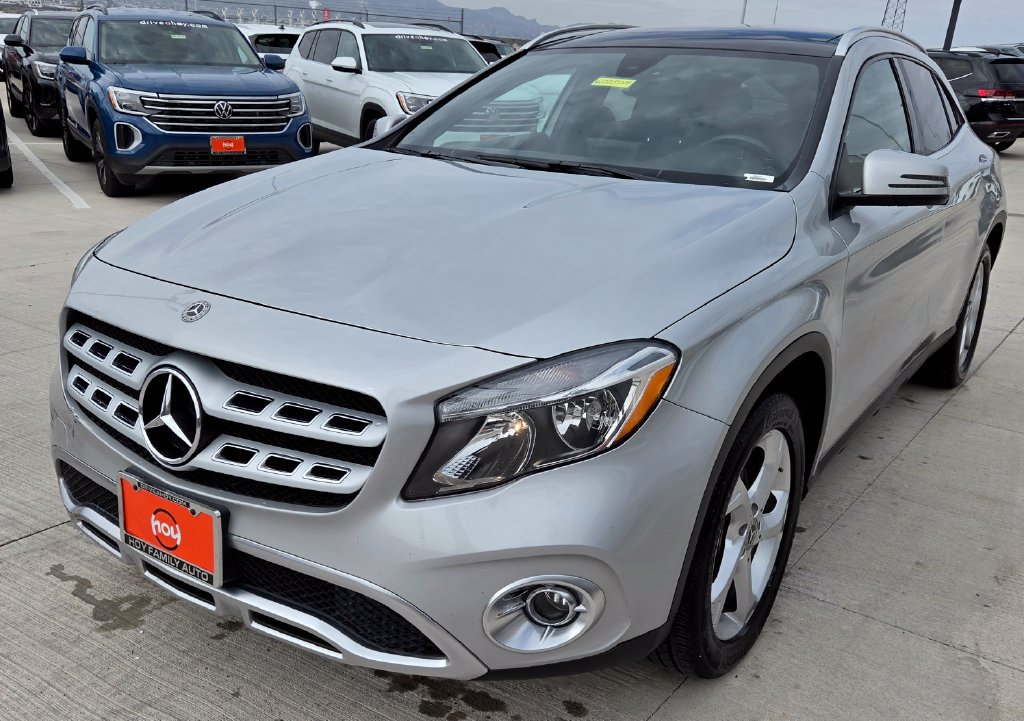Used 2018 Mercedes-Benz GLA 250 4MATIC image 3