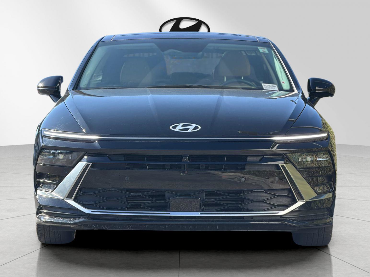 Used 2025 Hyundai Sonata Limited FWD image 8