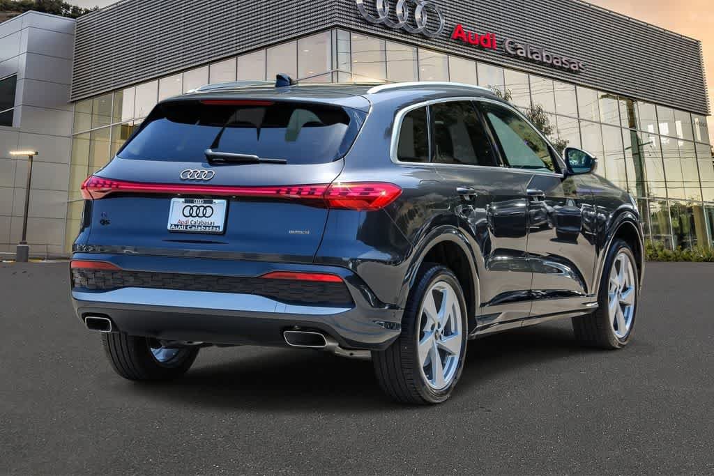 Used 2025 Audi Q5 Premium Plus w/ Premium Plus AWD/4WD image 4