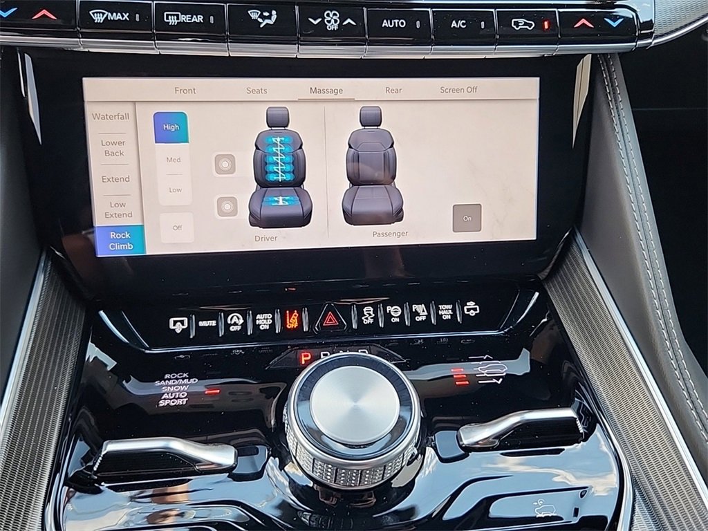 New 2024 Jeep Grand Wagoneer L Series II w/ Quick Order Packagew 28T image 18