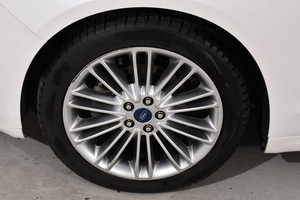 Used 2014 Ford Fusion SE w/ Equipment Group 202A FWD image 23